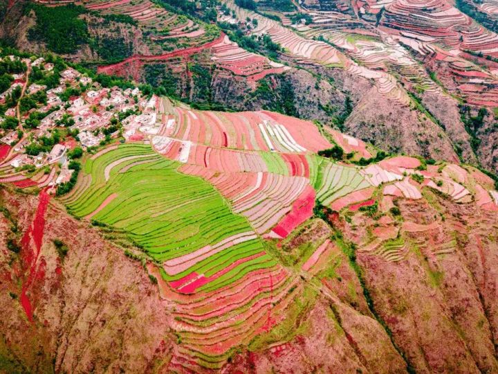 這條云南最美公路，適合自駕，現(xiàn)在還免費--怒江最美公路